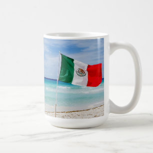 Lebhafte mexikanische Flagge am Strand Kaffeetasse