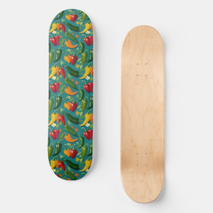 Lebhafte Paprikaschoten Rot-Grün-und Gelb-Paprikas Skateboard