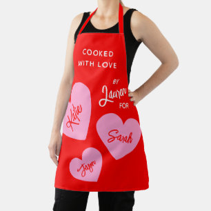 Lebhafte Personalisierte Herzen gekocht mit Liebe Schürze