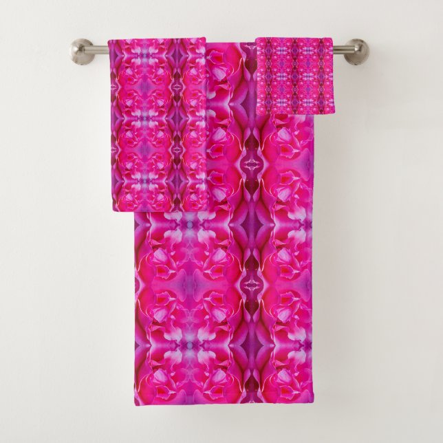 Lebhafte Rosa Rosenblätter M-große Blumenmuster Badhandtuch Set (Insitu)