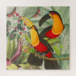 Lebhafte tropische Vögel Kunst Exotischer Dschunge<br><div class="desc">Mit diesem beeindruckenden Design mit zwei farbenfrohen Toucan-Vögeln bringen Sie die lebendige Energie des Regenwaldes in Ihr Leben! Inspiriert durch klassische Vintage botanische Illustrationen, zeigt dieses Muster die Vögel, die zwischen üppig grünen Palmenfronten, exotischen roten Blume und verspielten Schmetterlingen stehen. Gelb, rot und smaragdgrün machen dieses Stück zu einem idealen...</div>