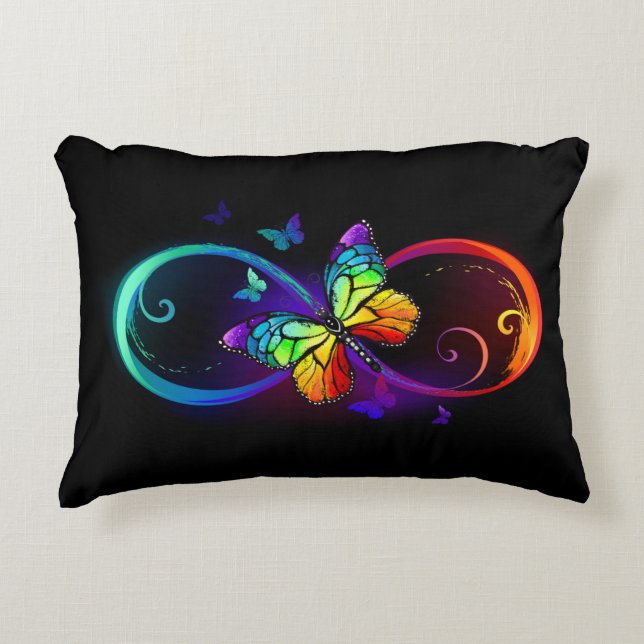 Lebhafte Unendlichkeit mit Regenbogenschmetterling Dekokissen (Vorderseite)