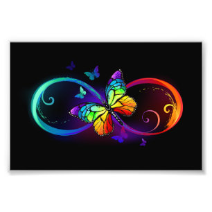 Lebhafte Unendlichkeit mit Regenbogenschmetterling Fotodruck