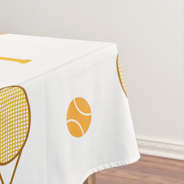 Lebhafter Orange Tennis Fun Personalisiert Player  Tischdecke (Beispiel)