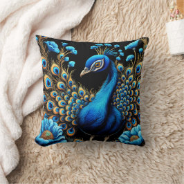Lebhafter Pfau zeigt Federn unter Blume Kissen