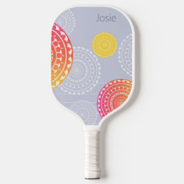 Lebhafter rosa gelber Random Mandala auf blauer Be Pickleball Schläger