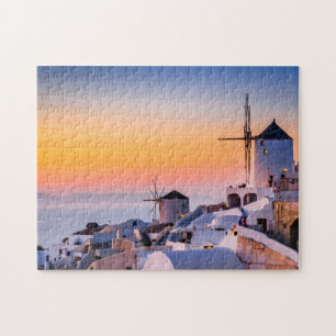 Lebhafter Sonnenuntergang in Oia, Santorin