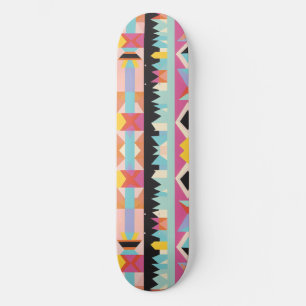 Lebhafter Tribal-Inspiriert Design-Muster-Mix Skateboard