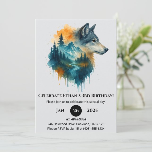 Lebhafter Wald Wolf Birthday Einladung (Stehend Vorderseite)