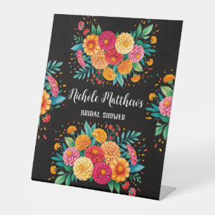 Lebhaftes Fiesta Wedding Bouquet Brautparty Sockelschild