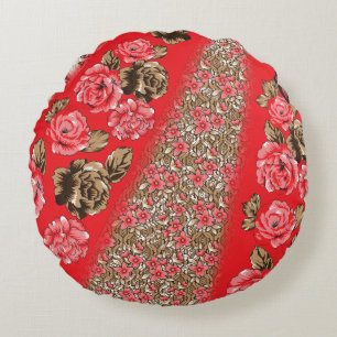 Lebhaftes rotes Gewebe, mit viel Blumen und Rundes Kissen