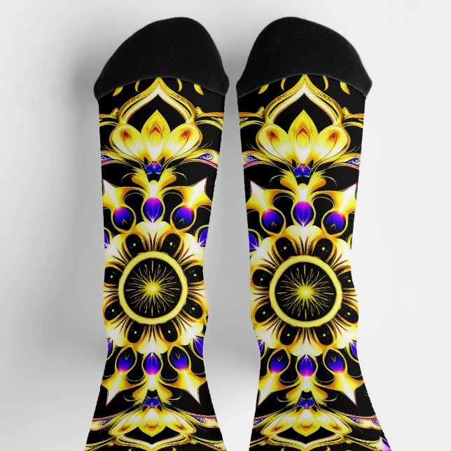 Lebhaftes Verziertes Mandala Design Socken (Oben)