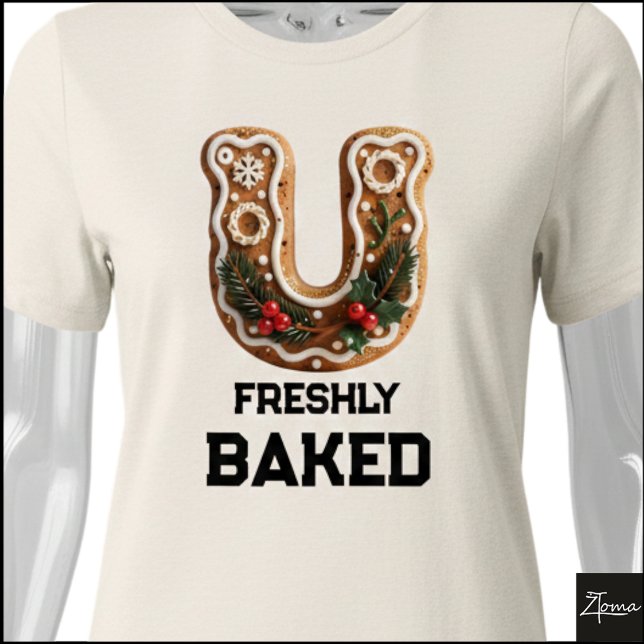 Lebkuchen-Weihnachtsinitial Buchstabe U Tri-Blend Shirt (Von Creator hochgeladen)