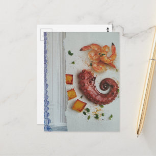 Leckeres Meeresfrüchte mit weißer Säule Surrealer Postkarte