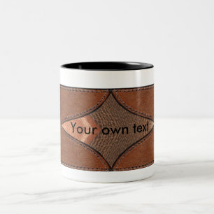 Leder-Etikett-Geschenktasse & monogrammierte Eleme Zweifarbige Tasse