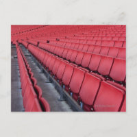 Leere Sitzplätze im Stadion
