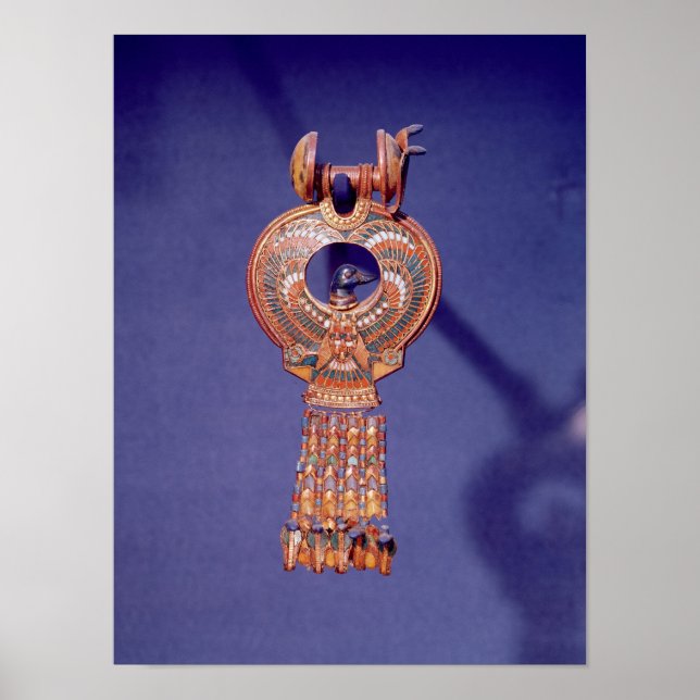 Left earring from a pair earrings with a poster (Vorne)
