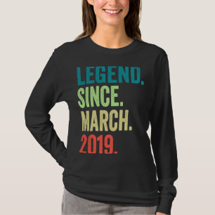 Legend Seit März 2019 Boy Girl 4 Jahre alt 4. T-Shirt