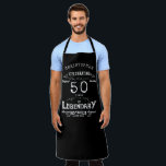 Legendary Black Vintag Name Legend 50. Geburtstag Schürze<br><div class="desc">Für alle, die ihren 50. Geburtstag feiern, haben wir die ideale Geburtstagsparty-Schürze mit einem Vintagen Feeling-Design. Der schwarze Hintergrund mit weißem Vintagem Typografie-Design ist einfach und dennoch elegant mit Retro-Ambiente. Passen Sie den Text einfach mit der bereitgestellten Vorlage an. Sehen Sie sich an, wie Sie Geburtstagsgeschenke und -materialien abgleichen können....</div>