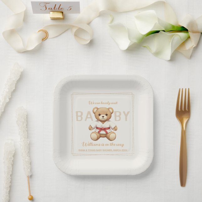 Legendary Red Belt Judo Bear – Baby Shower Pappteller (Hochzeit)