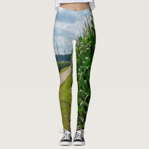 Leggings À Côté D'Un Champ De Maïs
