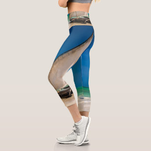 Leggings Capri Bateau de pêche traditionnel sur la plage