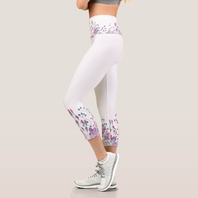 Leggings Capri Bordure de fleurs d'aquarelle en blanc (Gauche)