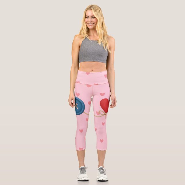 Leggings Capri Bouton et fil d'amour - Design de coeur mignon (Recto)