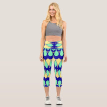 Capris, un motif de tissu tendance multicolore
