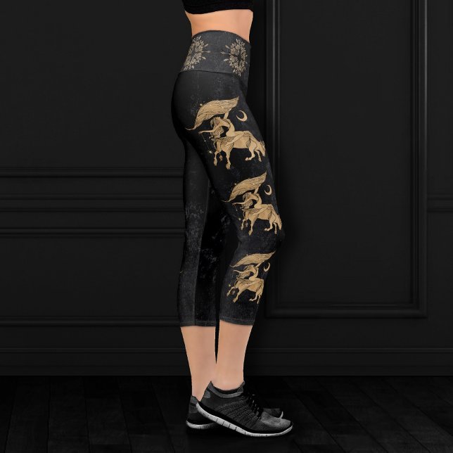 Leggings Capri Déesse du Zodiaque | Astrologie du Taurus d'or cos (Créateur téléchargé)