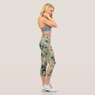 Leggings Capri Déguisement numérique – Motif de camouflage bronzé