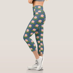 Leggings Capri Fleurs de lotus roses et coussinets de lys sur Yog