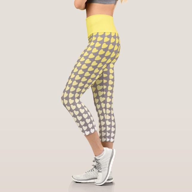 Leggings Capri Motif de coeur tendance jaune et gris (Gauche)