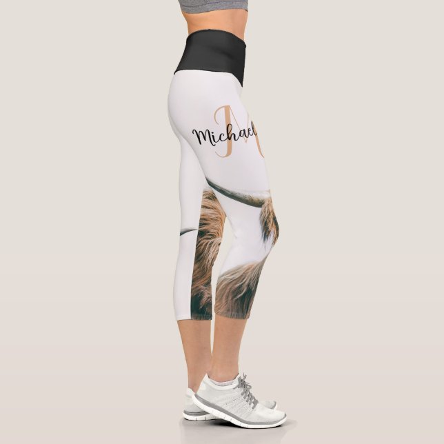 Leggings Capri Portrait de vache Highland nom personnalisé monogr (Droite)