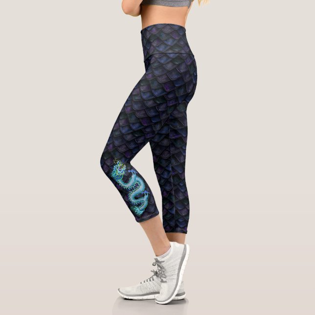 Leggings Capri Scales de Dragon Bleu avec Dragon Bleu (Gauche)