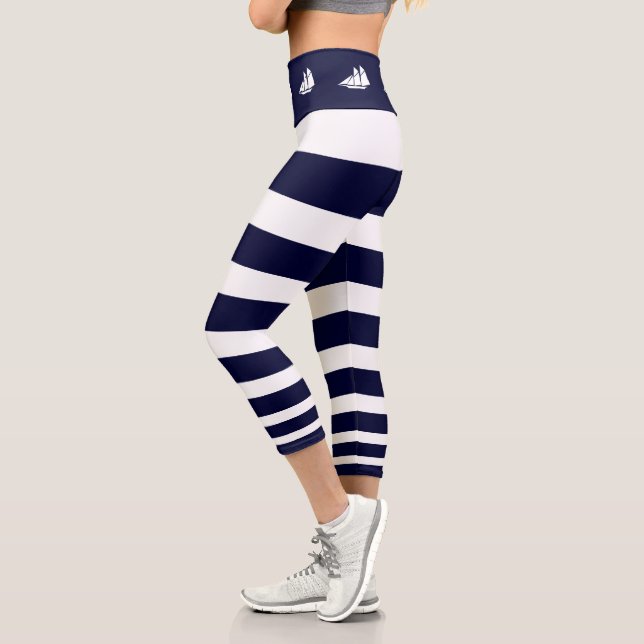 Leggings Capri yachts modernes sur bleu marine et blanc rayé (Gauche)