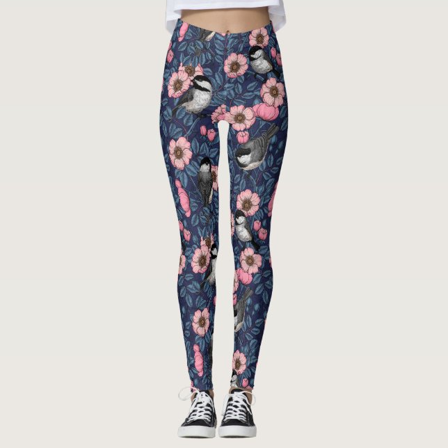 Leggings Chickadees in the wild rose in pink and blue (Devant)