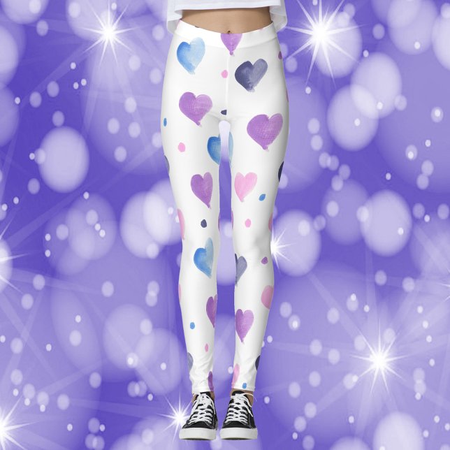 Leggings Coeurs Aquarelle Motif rose pourpre bleu (A pair of leggings with a watercolor pattern of pink, blue and purple hearts and dots.)