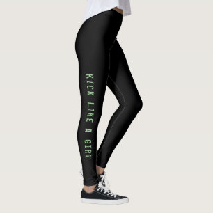 Leggings Coup-de-pied comme des guêtres d'une fille