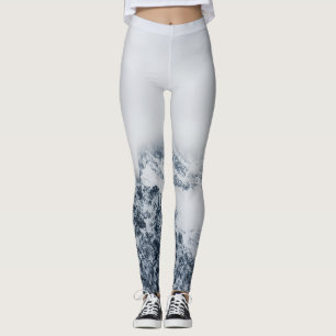 Leggings De superbes montagnes enneigées couvertes de nuage