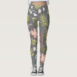 Leggings für Holzkohle, Kalkgrün und Korallenprint<br><div class="desc">Die moderne Farbkombination auf diesen bedruckten Leggings,  kombiniert mit dem botanischen und blumengeschmückten Muster,  wird sicher einige Köpfe drehen. Diese Leggings haben einen karkohlegrauen Hintergrund mit einem hellen und kühnen Aufdruck in Korallenrosa,  Kalkgrün,  Hellblau und Weiß,  der Blätter und Blume darstellt.</div>