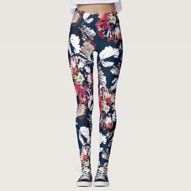 Leggings Rouge, fleurs blanches sur bleu. (Devant)