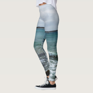 Leggings Vagues Et Bateaux De Pêche Sur L'Océan,