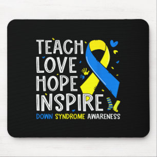 Lehre Liebe inspiriert Bewusstsein für Down-Syndro Mousepad