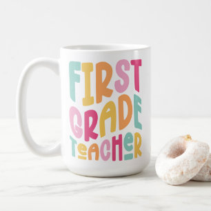 Lehrer der ersten Klasse Farbige Typografie-Design Kaffeetasse