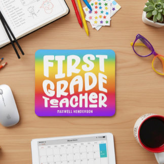 Lehrer der ersten Klasse Typografie Regenbogen Omb Mousepad