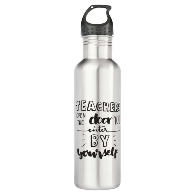 Lehrer öffnen die Tür, die Sie durch selbst Edelstahlflasche (Vorderseite)