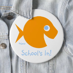 Lehrer zurück zu Klassen-Schule im niedlichen Button