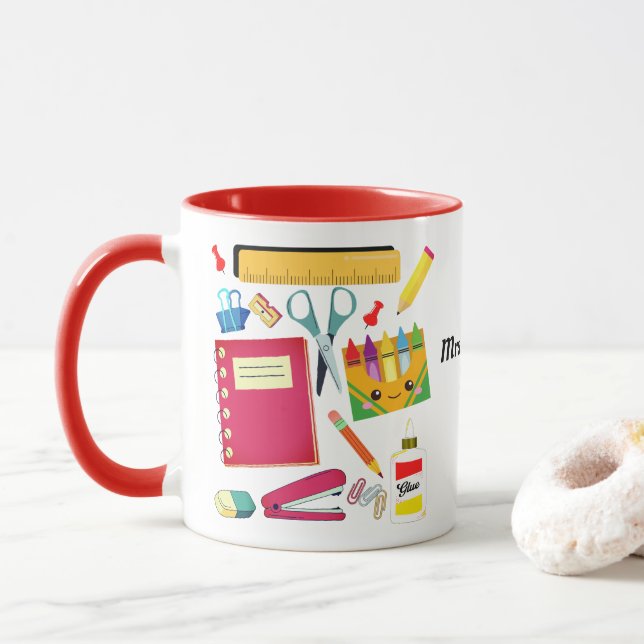 Lehrerschulen versorgt rote Tasse (Mit Donut)