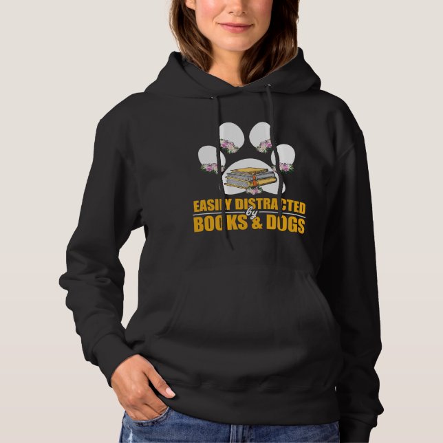 Leicht abgelenkt durch Bücher und Hoodie (Vorderseite)